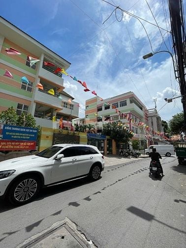 Mặt Tiền 4 Tầng 4x15(61m2) Trần Hữu Trang - Nguyễn Đình Chính 13,5 Tỷ