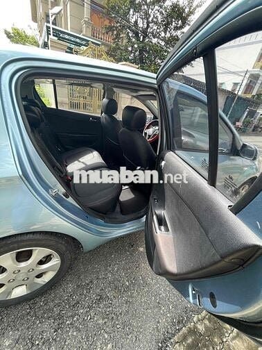 Hyundai i20 2010 1.4 AT - 95000 km