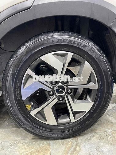 Kia Sonet 2021 Deluxe 1.5 MT - 42000 km