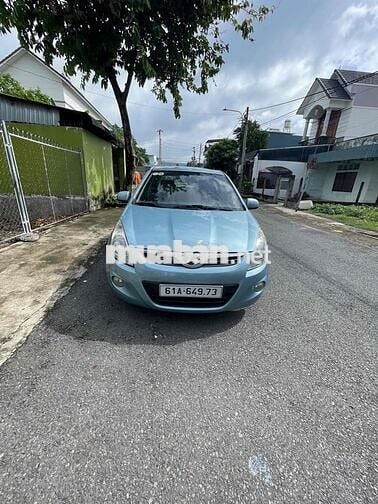 Hyundai i20 2010 1.4 AT - 95000 km