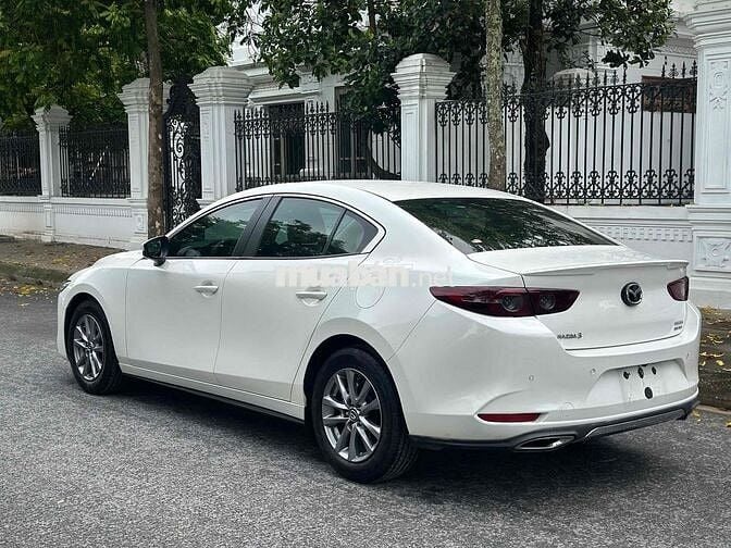 Mazda 3 2022 1.5L Luxury - 450500 km