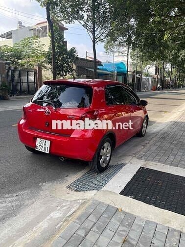 Toyota Yaris 2007 1.3 AT - 97000 km