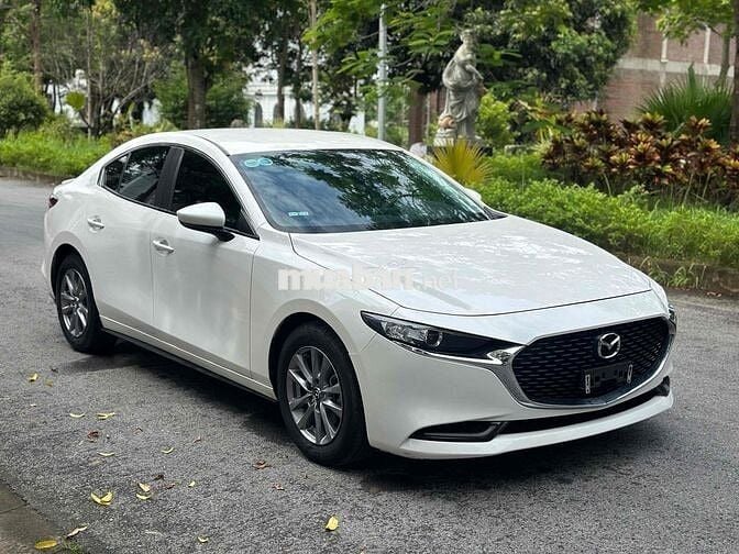 Mazda 3 2022 1.5L Luxury - 450500 km