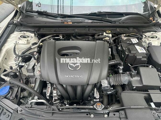 Mazda 3 2022 1.5L Luxury - 450500 km