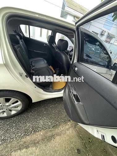 Hyundai i20 2016 1.4 AT - 128000 km