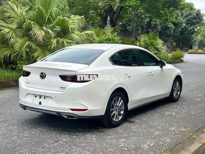 Mazda 3 2022 1.5L Luxury - 450500 km