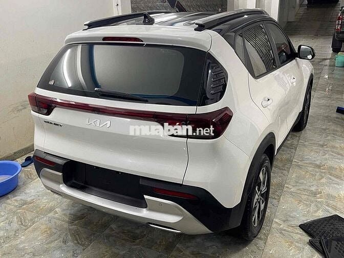 Kia Sonet 2021 Deluxe 1.5 MT - 42000 km