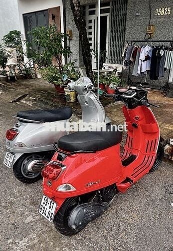1 Cặp vespa S125 3V và vespa Lx125 Fi