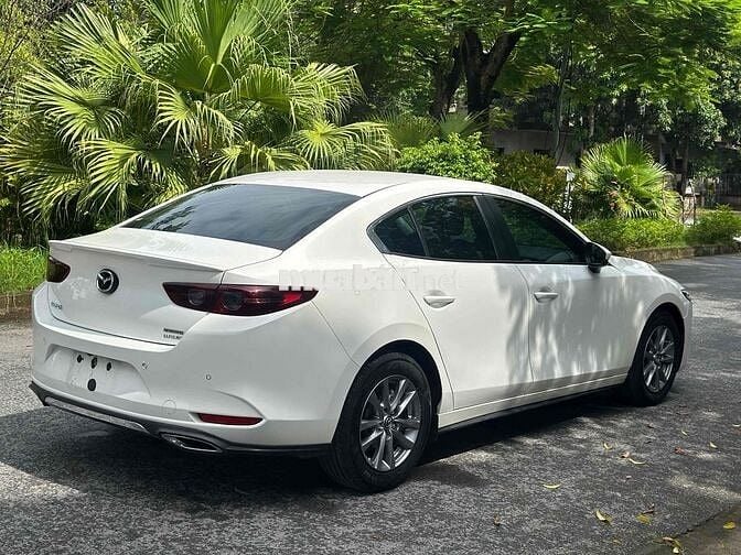 Mazda 3 2022 1.5L Luxury - 450500 km