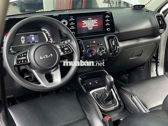 Kia Sonet 2021 Deluxe 1.5 MT - 42000 km