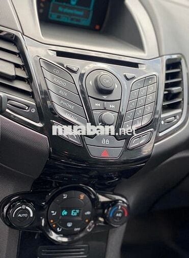 Ford Fiesta 2015 số tự động, hatcback thể thao