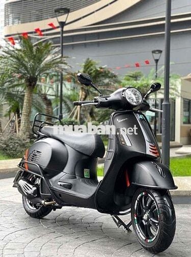 Vespa GTS 150 Super Sport