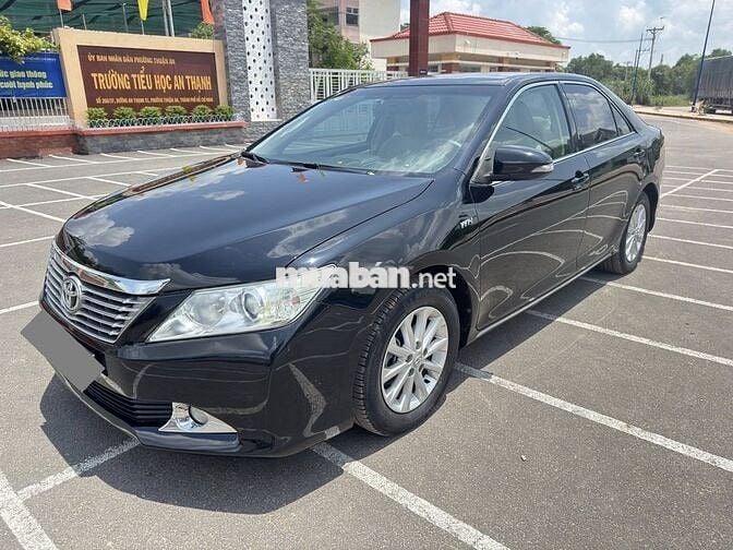 Toyota Camry 2014 2.0E - 75000 km