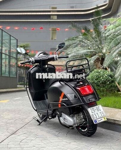 Vespa GTS 150 Super Sport