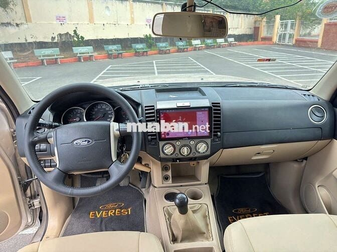 Ford Everest 2009 2.5L 4x2 MT - 98000 km