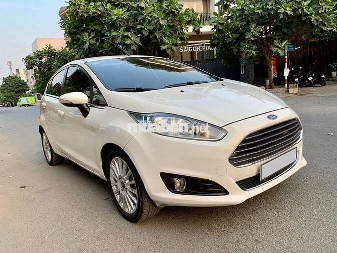 Ford Fiesta 2015 số tự động, hatcback thể thao