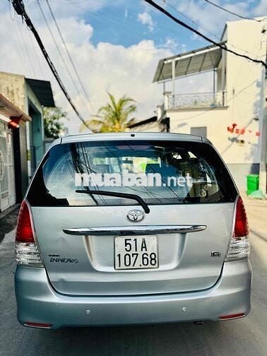 Toyota Innova 2011 G - 12800 km