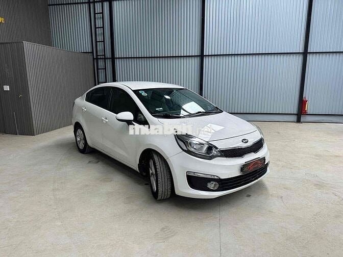 Kia Rio 2016 1.4 MT Sedan - 82000 km