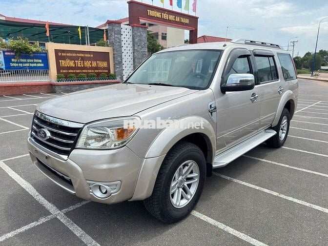 Ford Everest 2009 2.5L 4x2 MT - 98000 km