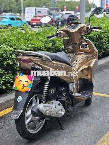 Cần tiền bán gấp Air Blade mới cứng