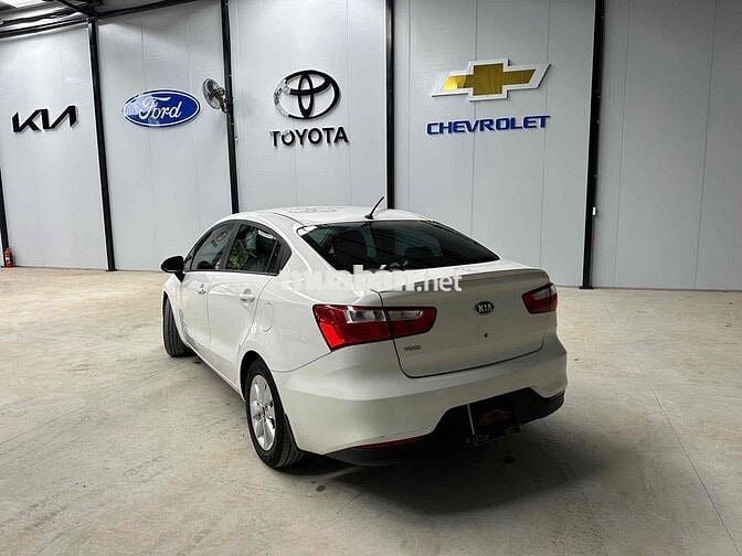 Kia Rio 2016 1.4 MT Sedan - 82000 km