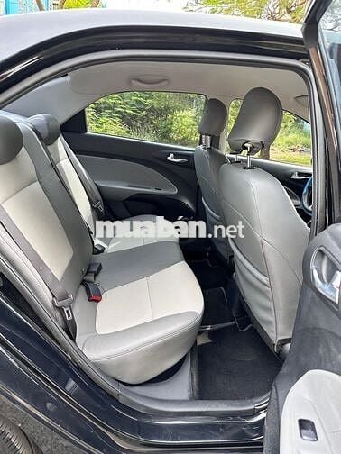 Kia Soluto 2020 số tự động màu đen rin