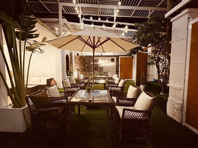 SANG KHÁCH SẠN VILLA 8 PHÒNG PHONG CÁCH CHÂU ÂU, CAFÉ SÂN VƯỜN Q.3