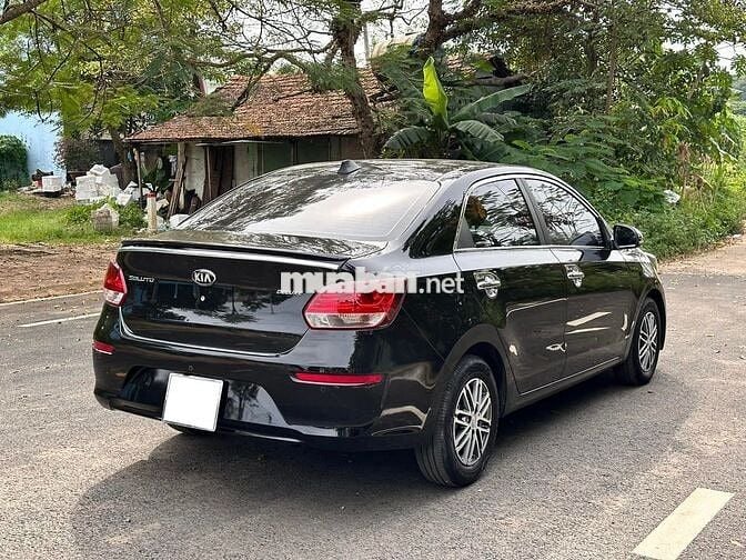 Kia Soluto 2020 số tự động màu đen rin