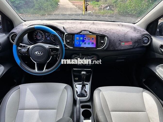 Kia Soluto 2020 số tự động màu đen rin
