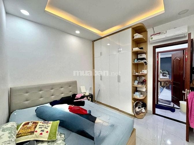 DUY NHẤT THÁNG ĐẦU ĐỂ GIÁ 4TỶ5 TL BỚT LỘC KẾ BÊN Q1 - Q3 GẦN CÔNG VIE 