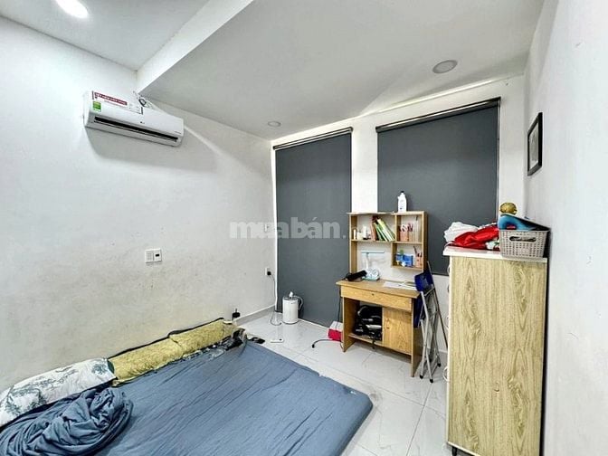 DUY NHẤT THÁNG ĐẦU ĐỂ GIÁ 4TỶ5 TL BỚT LỘC KẾ BÊN Q1 - Q3 GẦN CÔNG VIE 