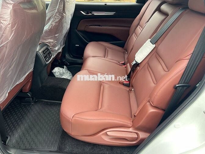Mazda CX8 Premium mới mua đi được 10km