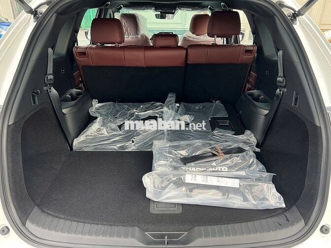 Mazda CX8 Premium mới mua đi được 10km