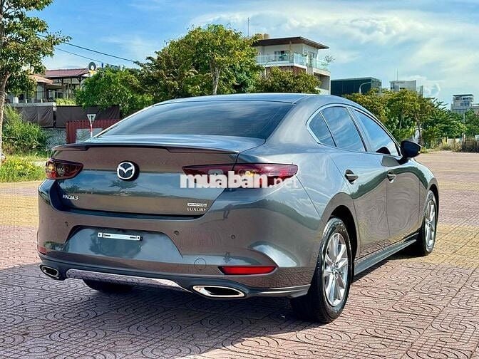 Mazda 3 2024 1.5L Luxury - 13000 km