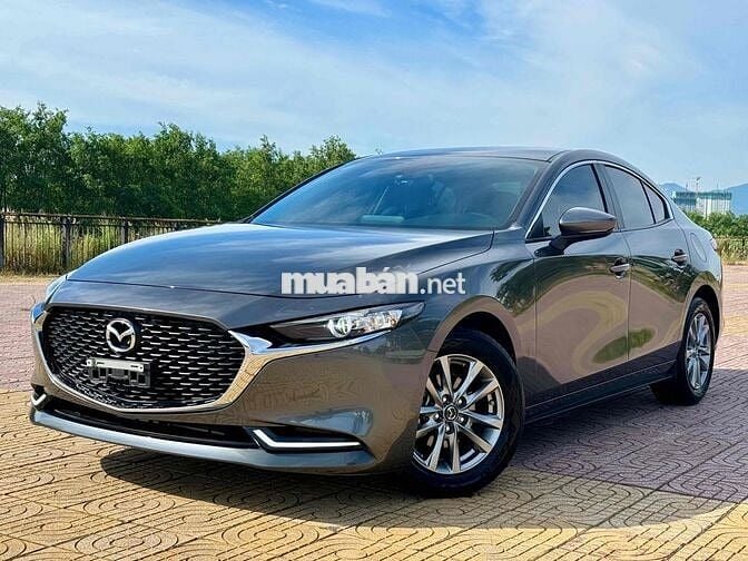 Mazda 3 2024 1.5L Luxury - 13000 km