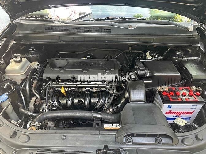 Kia Carens 2011 SX 2.0 MT - 11111 km