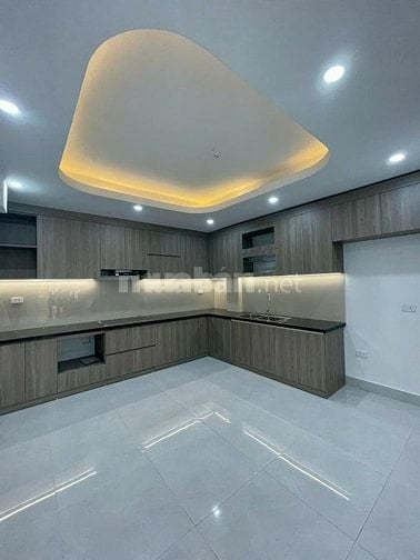 Bán nhà Đống Đa -phân lô -oto đỗ ngày đêm -54m * 5T mt 4m giá 22.5 tỷ