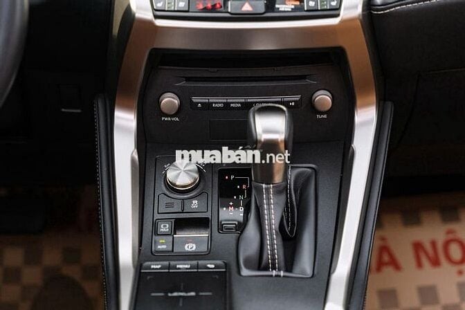 Lexus NX 300 2018  - 60000 km