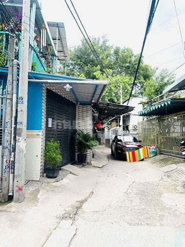 bán nhà q12 2,9 tỷ 4.2x18 nở hậu 8m, 2 tầng hẻm xe hơi thông 4pn