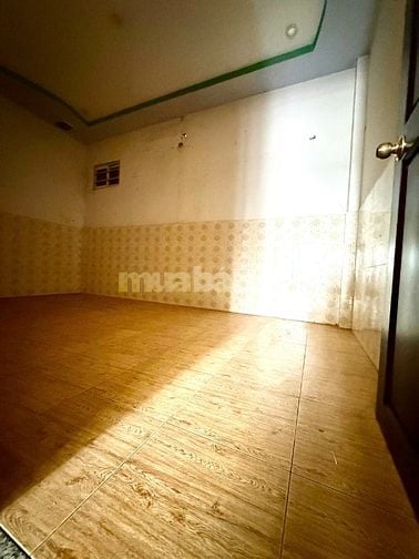 bán nhà q12 2,9 tỷ 4.2x18 nở hậu 8m, 2 tầng hẻm xe hơi thông 4pn