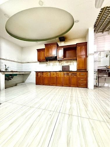 bán nhà q12 2,9 tỷ 4.2x18 nở hậu 8m, 2 tầng hẻm xe hơi thông 4pn