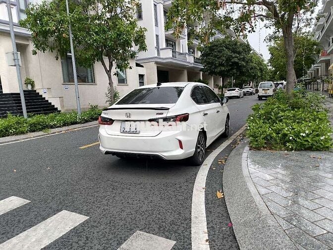 240 2022 RS - 75000 km