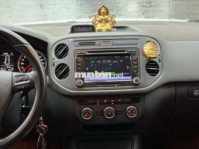 Volkswagen Tiguan 2016 2.0 AT - 75000 km