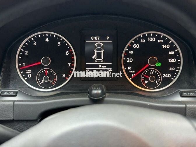 Volkswagen Tiguan 2016 2.0 AT - 75000 km