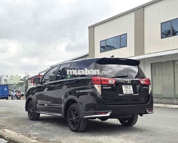 Toyota Innova Venturer 2019 - 85000km
