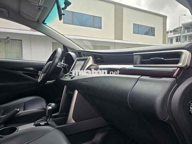 Toyota Innova Venturer 2019 - 85000km