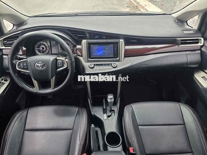 Toyota Innova Venturer 2019 - 85000km