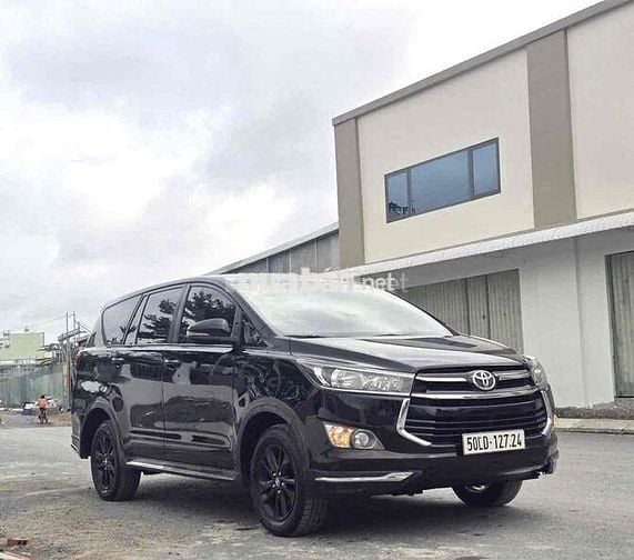 Toyota Innova Venturer 2019 - 85000km