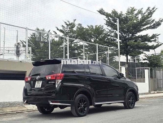 Toyota Innova Venturer 2019 - 85000km