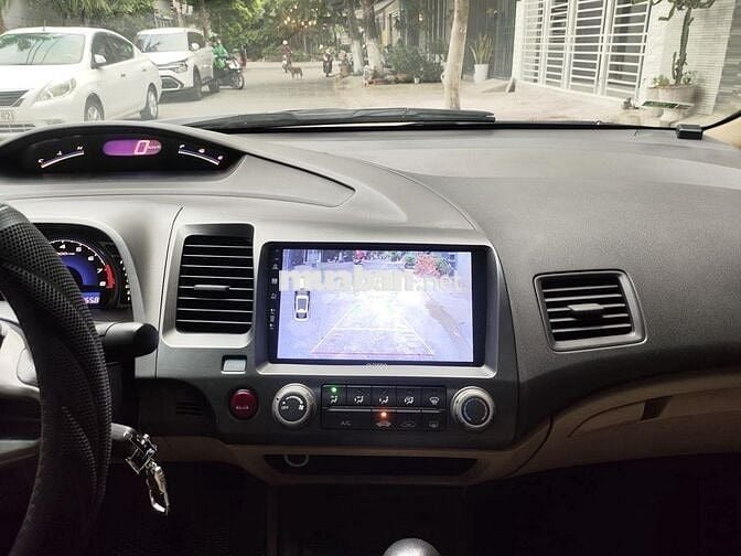 Bán xe Honda civic đời 2012 máy 1.8 số tự Động